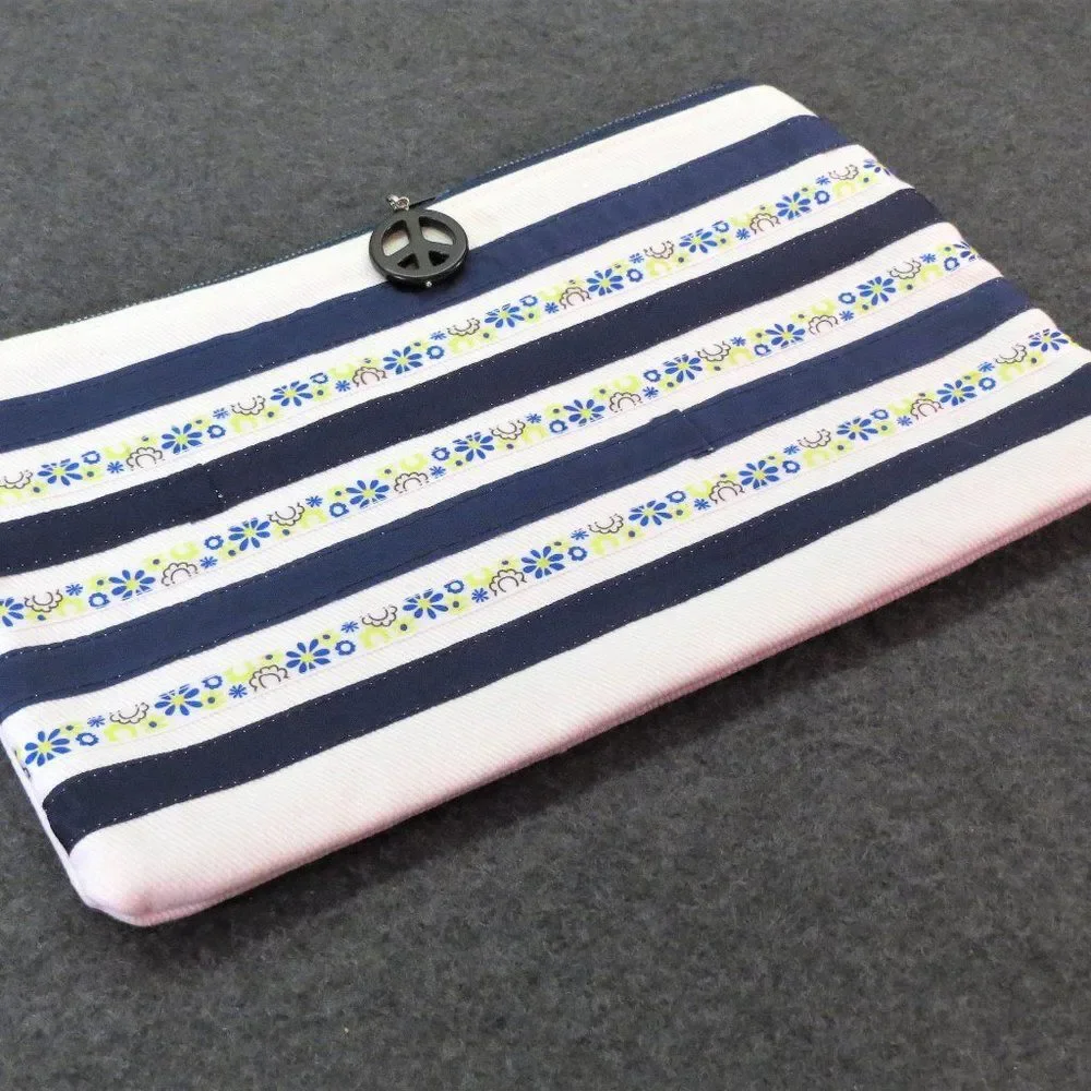 Navy Stripe Travel Kit Makeup Bag Zippered Storage Pouch Pencil Case NEW